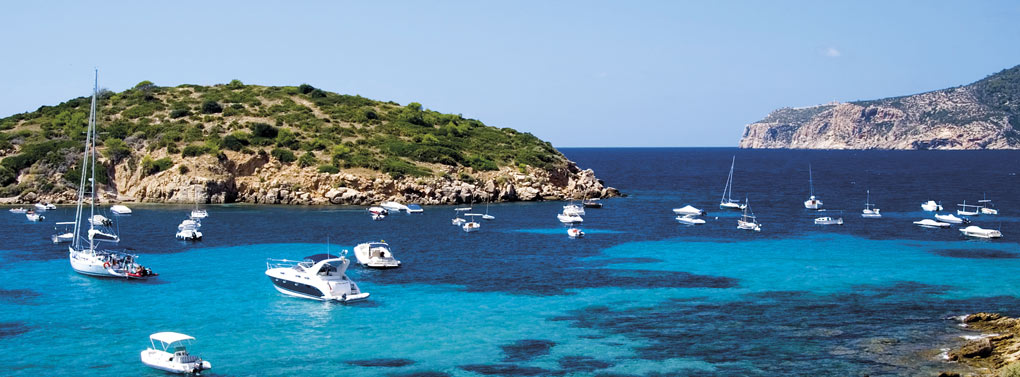 Mallorca bay boats